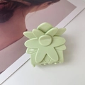 Elegante pinza de pelo de flor verde claro con acabado brillante para peinados - 6.3cm / Verde