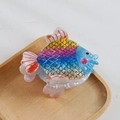 Süße regenbogenfarbene Fisch-Haarklammer aus Acetat mit bunten Schuppen für Mädchen - Stil C Fisch (9.3cm)