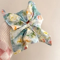 Coletero con estampado floral y diseño de lazo en tela de gasa color pastel - Pintura al Óleo Verde