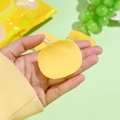 Creativa molletta per capelli a forma di patatina gialla realistica tenuta in mano - Forma di Patatina Simulata / Giallo (1Pc)