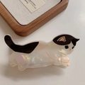 Pearlescent white acetate cat claw clip with black spots and pink ears design - Black Cat Style