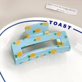 Rectangular hollow blue hair claw with yellow pineapple pattern on a ceramic toast plate - Pineapple (8cm)