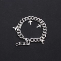 Bracciale a catena cubana in argento con quattro ciondoli a croce e chiusura a moschettone regolabile - Bracciale Con Nappa a Croce