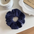 Elastico per capelli in maglia blu scuro in morbido mohair con delicati bordi argento - Blu navy