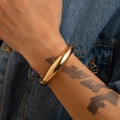 Polished chunky gold spring open cuff bracelet for men worn with a denim jacket - Minimalist Chunky Style (02389) / Gold(02389)