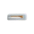 Détail d'une barrette rectangulaire pailletée argentée avec base en métal doré - Carré / Carré Gris Étoilé