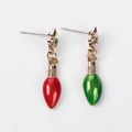Pendientes de bombilla de Navidad asimétricos en rojo y verde con detalles dorados - Estilo Bombilla (R87) / Rojo y Verde