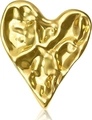 Makroansicht der goldenen Herzbrosche mit handgefertigter Hammerschmolzener Metallstruktur 3D - Gold Herz