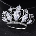 Eleganter Kronen-Anstecknadel mit funkelnden AAA-Zirkonia und Marquise-Steinen in Silber - Silber