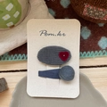 Ensemble de pinces à cheveux grises avec pompon en peluche et bouton cœur - Pince Pompon Coeur Gris