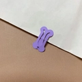 Mini lila Haarspange in Knochenform aus mattem Metall für Hunde und Kinderzubehör - Lila