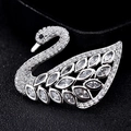 Zwanenbroche van zilverkleurige legering met zirkonia micropavé en marquise geslepen steen - Marquise Zwaan (Zilver)