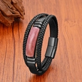 Détail du bracelet multicouche en cuir tressé avec pierre rose et fermoir magnétique - 19cm / Style Rhodonite Rose