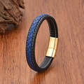 Detalle de la pulsera de cuero trenzado negro y azul con cierre magnético dorado - Patchwork Negro y Azul/Hebilla Dorada (Estilo 2) / 19cm