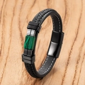 Detail van een zwarte gevlochten leren armband met groene malachietstenen en magneetsluiting - Groene Malachiet (Stijl-H)