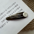 Retro bronze metal hair clip with white round bead on vintage Japanese stationery - Vintage Teardrop Style / Bronze