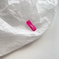 Fermaglio BB da 2 cm rosa acceso in metallo smaltato per animali e bambole - Rosso Rosa Chiaro