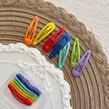 Bunte matte Snap-Haarklammern in Regenbogenfarben mit einer transparenten Box - Tropfenform
