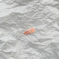 Barrette goutte en métal rose mat pour poupées et animaux sur fond de papier blanc - Rose Ivoire (7)