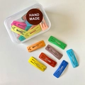 25-teiliges Set bunte Mini-Haarspangen 3cm für Kinder in einer handgefertigten Box - Quadratisch