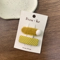 Set de barrettes à fleurs coréennes avec pompon jaune et tissu à carreaux verts - Style à carreaux avec pompons en peluche (Style 8)