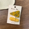 Lot de barrettes à cheveux fleurs jaunes sur carte blanche pour filles et enfants - Modèle Triangulaire à Fleurs et Fronces (Style 14)