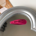 Single rose red matte metal snap hair clip with lacquer finish for kids on mirror base - Rose Red