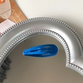 Minimalist 5cm snap clip for children featuring a glossy blue lacquer finish - Dark Blue