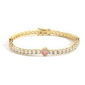 Elegante goldene Tenniskette mit rosa Kleeblatt-Anhänger und funkelnden Zirkonia-Steinen - 7-Zoll-Armband (ca. 18 cm) / Gold Rosa