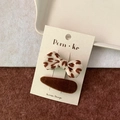 2-piece Korean girl hair clip set with leopard print bow and solid brown fabric barrettes - Bowknot + Drop Shape