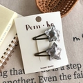 Paire de barrettes étoile en tissu argenté avec coutures roses pour petites filles - Forme d'Étoile (NK857) / Pince à cheveux argentée