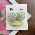 Juego de pinzas para el cabello con lazo de encaje verde y blanco con perlas - Amarillo