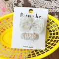 Fermaglio per capelli con fiocco in pizzo e perla con forcine floreali ricamate per ragazze - Set di fermagli per capelli / Serie Beige