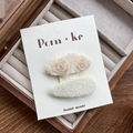 Lot de barrettes à cheveux faites main en dentelle crème avec broderie sur carte blanche - Barrette Fleur Plaid