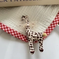 Fermaglio per capelli a giraffa in peluche con fiocco di pizzo e macchie marroni - Giraffa Marrone (NK818)