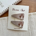 Lot de deux barrettes pour enfants taupe avec broderies de champignons détaillées - Modèle Champignon Triangle (NK1142)