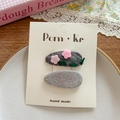 Ensemble de barrettes bébé fait main avec broderie florale rose et nœud tissé - Style Fleur Brodée Et Ovale