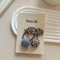 Bloemige stoffen haaraccessoires set met blauwe haarelastiekjes en schattige haarspeld - Blauwe bloemenstijl