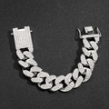 Détail du bracelet gourmette 20mm serti de cristaux avec fermoir à boîte sécurisé - 8 pouces Argent (Bracelet)