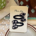 Barrettes à cheveux mignonnes pour filles en tissu noir avec motifs de pattes - Nœud à Motifs Noir