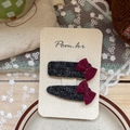 Lot de 2 barrettes en tweed noir avec d'élégants nœuds papillon en feutre rouge vin - Noir Blanc Mélangé avec Nœud Bordeaux (NK1443-6)