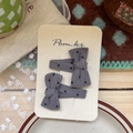 Barrettes à cheveux à nœud en velours gris avec pois noirs, lot de deux pièces - Gris