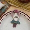 Chouchou en tissu sapin de Noël vert avec boucle en laine rose et broderie faite à la main - Sapin de Noël Vert (NK1705)