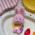 Élastique à cheveux lapin en peluche rose avec pompons, accessoire mignon pour filles - Élastique Lapin