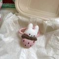 Élastique à cheveux lapin fraise en peluche en tissu côtelé doux rose et blanc - Lapin Fraise