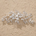 Pettine per capelli da sposa argento con foglie metalliche e perle bianche - Stile Floreale con Foglia (HS-J6309S) / Argento