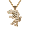 Collana hip hop con pendente a forma di tigre dorata, zirconi e occhi in pietra verde - Oro