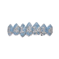 Dettaglio di grillz hip-hop 1414 in argento con zirconi blu e bianchi stile denti da vampiro - Denti Inferiori in Platino