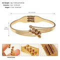 Bracciale a molla in acciaio al titanio dorato con design multifilo e ciondoli a trifoglio - Stile Perlina Rotonda Linea Intrecciata (BS-J5598G)