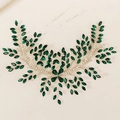 Vite per capelli da sposa fatta a mano con cristalli smeraldo e due clip argentate - Verde